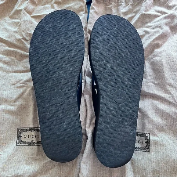 Gucci GG Black Chevron Flip Flops size 39 - Picture 4 of 9